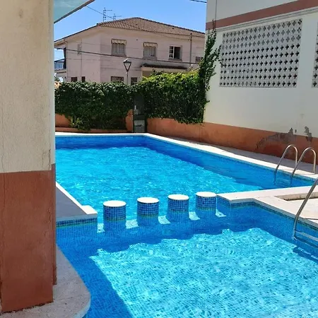 Con Piscina Y Bonita Terraza Apartment Segur de Calafell
